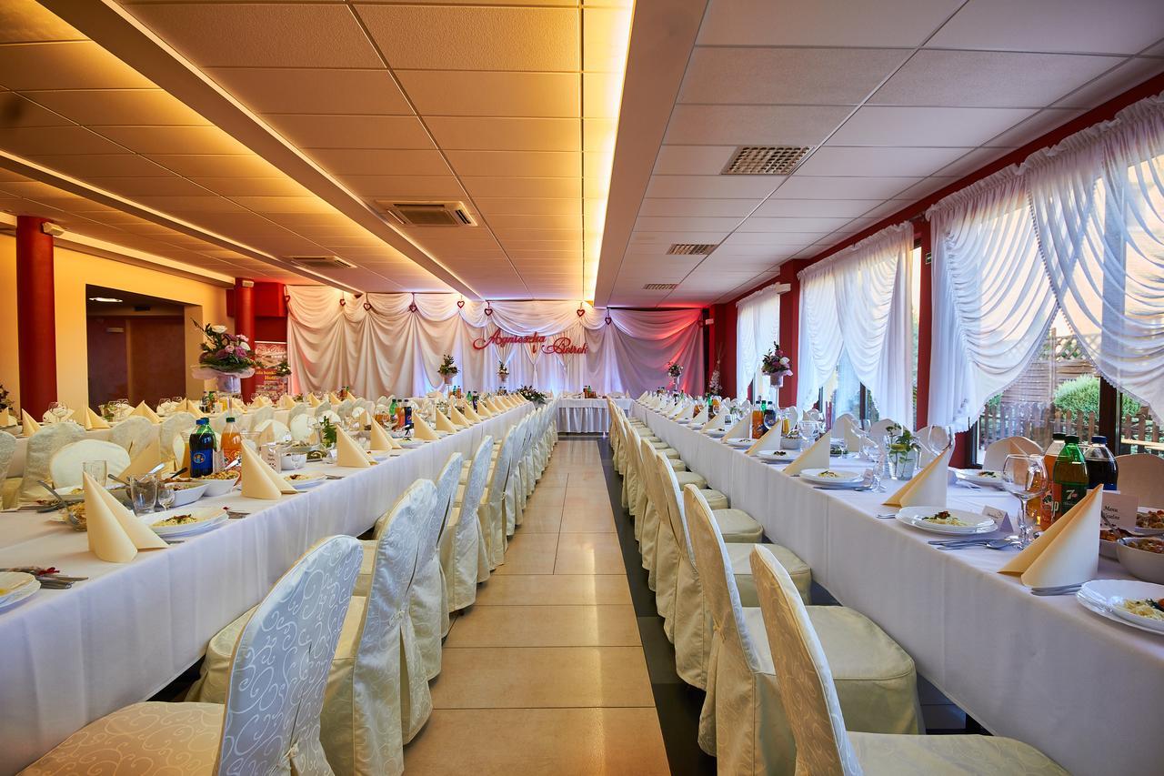 Hotel Paola Kutno Εξωτερικό φωτογραφία